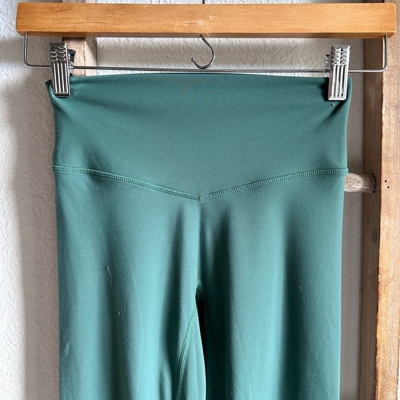 Balance Athletic Cloud Leggings in Vitality Green sz: XS - Picture 4 of 6